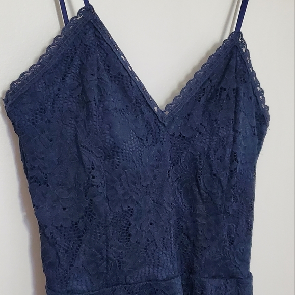 Olive Tree Lace Overlay Back Cutout Dress - Picture 4 of 7